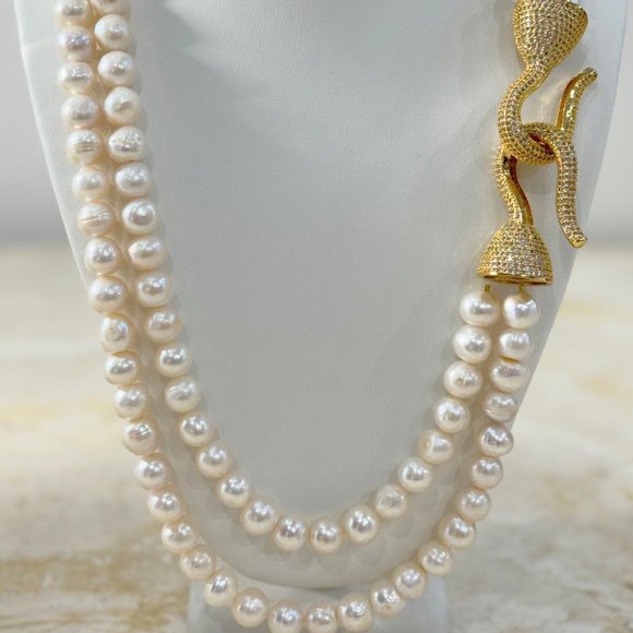 Freshwater Pearls Necklace With Large Side Special Clasp , Handmade in the USA - Picture 1 of 3